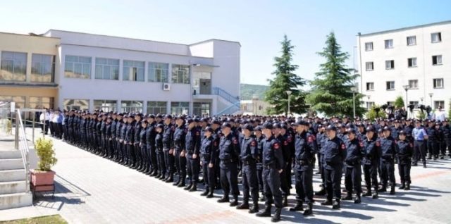 33CBF8AE-F667-4FEA-B9BB-83B4D64C37A5