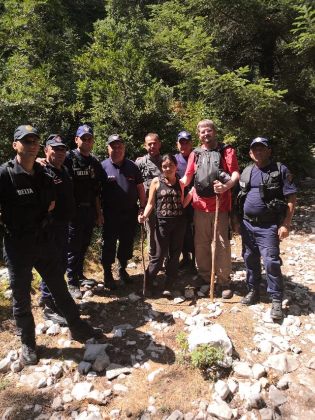 6BCF59C3-3515-4596-AAF9-2B84DE66E19C