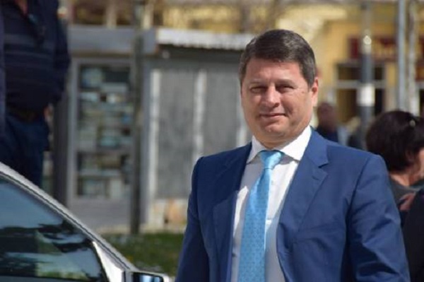 C1DE23CA-17EB-4DC6-9B80-A0AF831B35B4