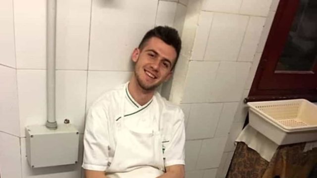 EE2B70CB-C67D-4EE9-9558-3D1C264BA1B7