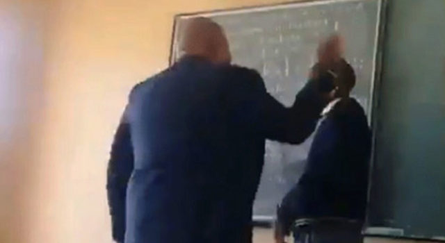 F5F9D422-C55F-4F7F-8242-049B7765FA0C