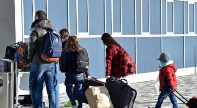 FEE90D69-1F14-4FEC-970D-D58C9F4209FA