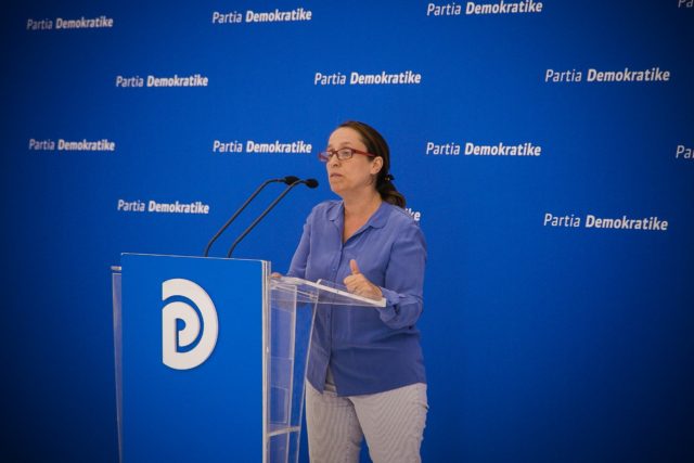 009ae123-530f-4457-8568-c356ccfbef25