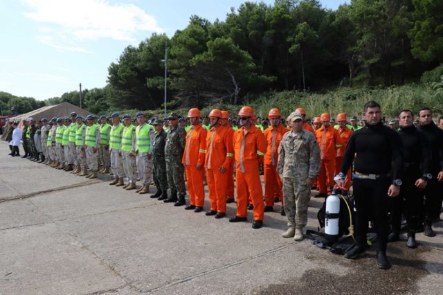 d1ed8c741b2c2b9a9b85dab32e601672_L