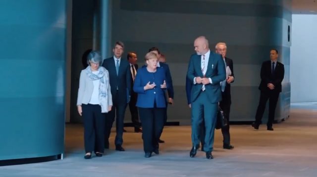 rama-merkel
