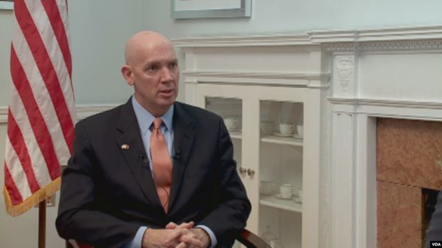 1663F396-D500-498D-970C-3F7F5CAEEA29