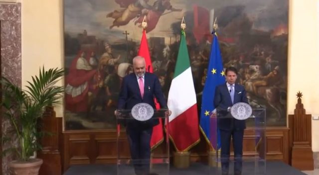 3EFC3387-844D-4C56-A354-37512064A9E8