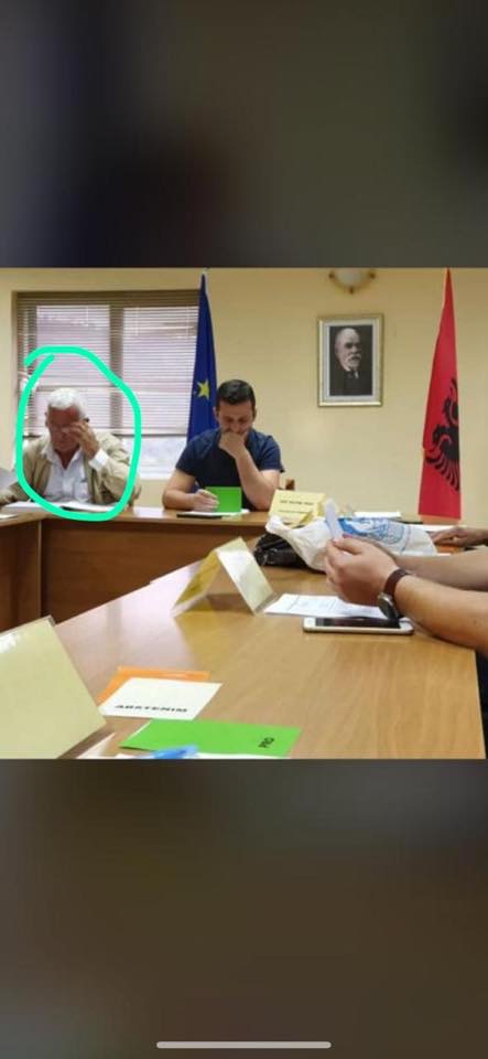 3F044D44-2E7F-4C02-AEE5-4FE6CFEB773E