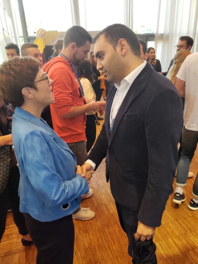 3F1846B1-A195-43EF-B920-B0B07BC9EC11