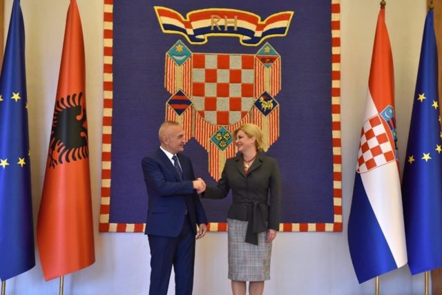 DCA2BEEB-AD97-4B22-B5DD-F547F922F0BB