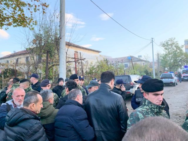 1BBF0A56-0F03-44E2-93C9-C5198B7D3E77