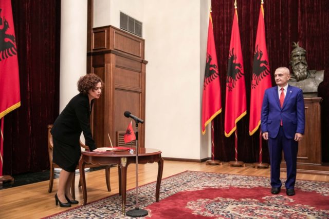 2ECC2213-0D5B-4C54-A108-C30BC7180C49