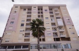 Nis hetimi dhe në Tiranë pas dëmtimit të ndërtesave, 3 akuzat nga Prokuroria