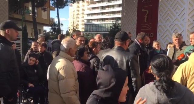 4A9BA402-76F2-4FC9-87FB-87A143DB8C56