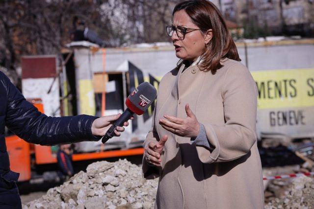 9C14A293-239E-44F2-8BAA-6963C7C9F711