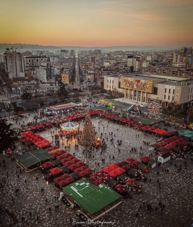 B30C8C7B-6CE6-4F4D-AF1B-80A6D723438A