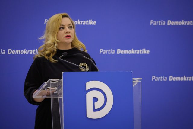 D0E10F7B-44ED-4D1E-A3F8-BAD95BA6F344