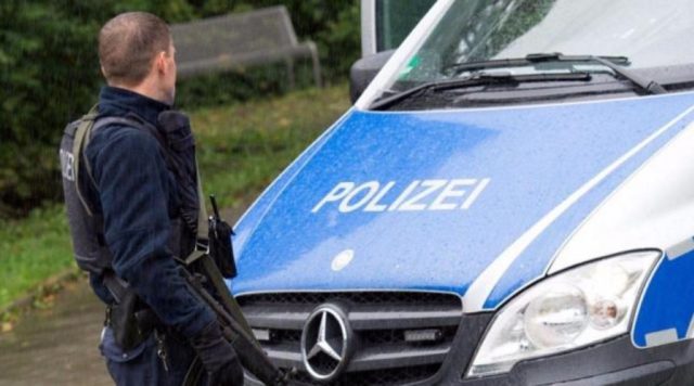 E4A622AC-C0A7-4368-A1B6-7C86E772F674