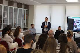 9649F401-4D00-45B8-A8EE-972725CDE1CA