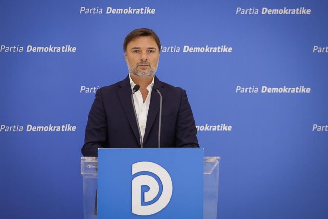 001FAA9A-0416-4BA2-8853-4CBD2CE13963