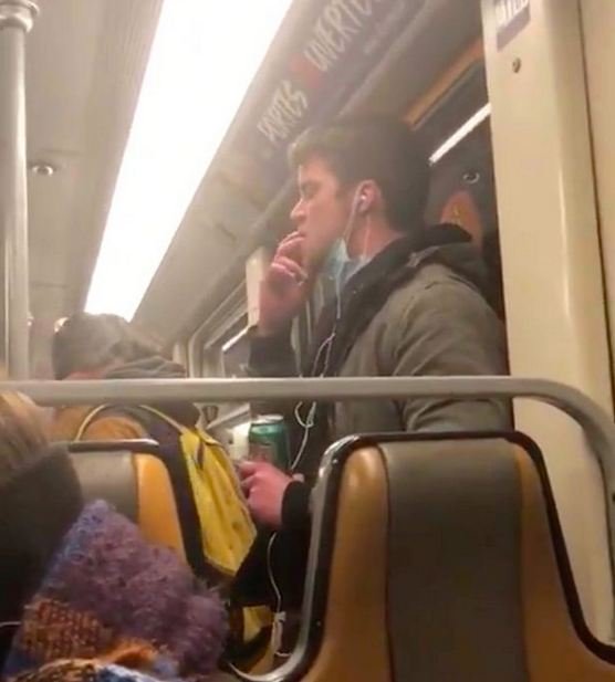 429DF9D9-CF7E-4C15-A2B3-EF3802BE279A