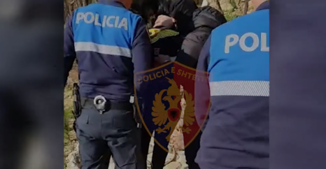 5774BBE2-FC40-49F5-9060-6CE843986018