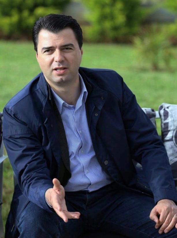 9F921992-9286-42D0-B652-B57B8961A307