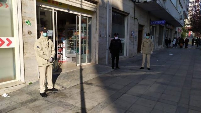 B29996DA-BB5C-4C2B-AA53-FF07A06996A9