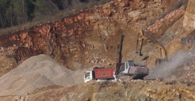 C9853990-6DED-4798-ABA2-6F6D51D73CF0