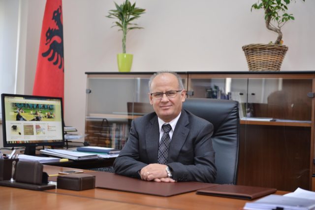 D8417B02-4CD0-46A0-B599-5057BB1BE492