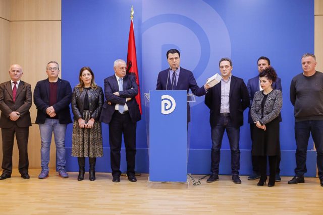 FE354CE2-49FB-47F4-BC2A-5C9364B54759