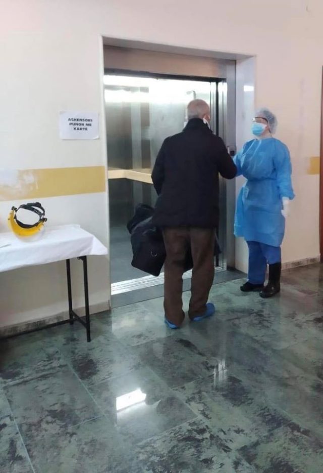 spitali infektiv pacienti del