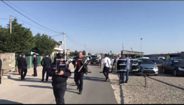 8BAE5D1E-D7C6-48D6-AAB3-843B5365B5BD