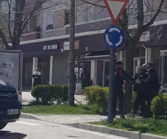 BD256E28-225A-46F3-91C1-B75076F80DAD