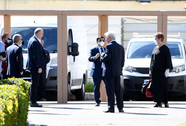 Parlamenti-deputetet-ministrat-maska-koronavirusi-seanca-Kuvendi-25