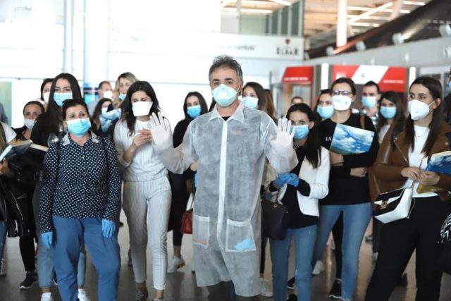 E71E0410-7489-4FDD-8DE8-93031B2EE48F