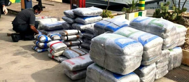 04DD7C7E-3C27-4A10-86EE-5B5F10174AF8