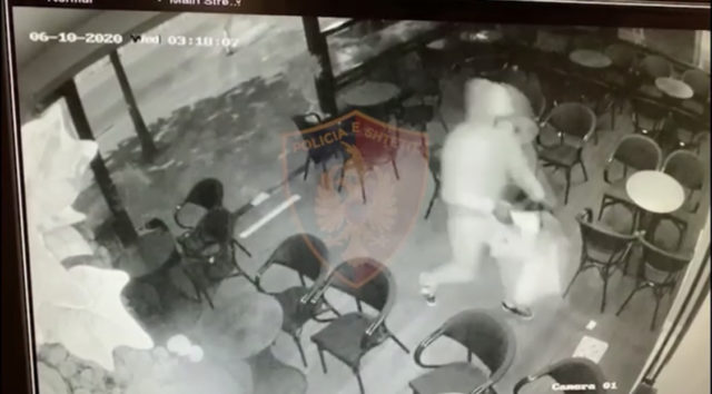 A1543EEE-578B-4C9E-93C5-66A63FB851B4