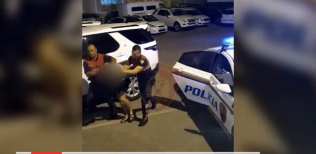 B86DBA35-A6B0-4606-937A-86A1A87AC4E1