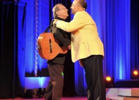 2D5073D9-FF3F-4989-A03B-FDC2797222E8