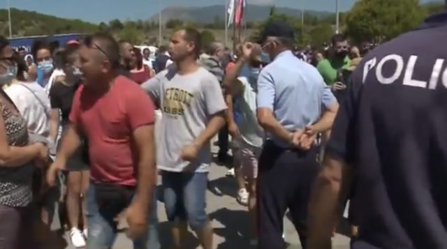 439D3C03-E4AD-4C43-8838-D820309280A5