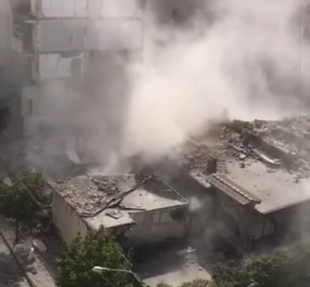 15DAF3F0-AF71-4FFD-939C-8FE3D4D67F63