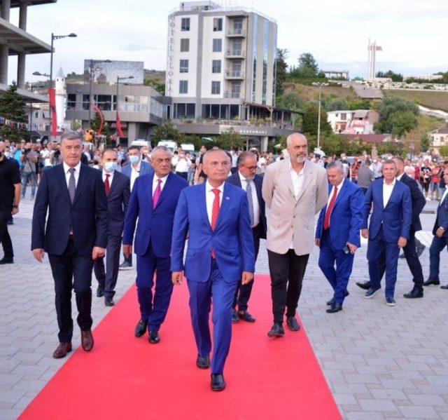 5AF0214F-7A3B-4DC0-9307-DF56BDF8A9E5