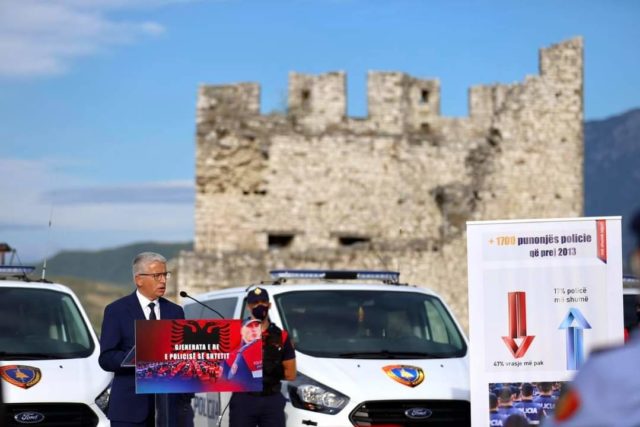 9C6CB6E6-04D0-44C3-99B6-5DC9605055DD