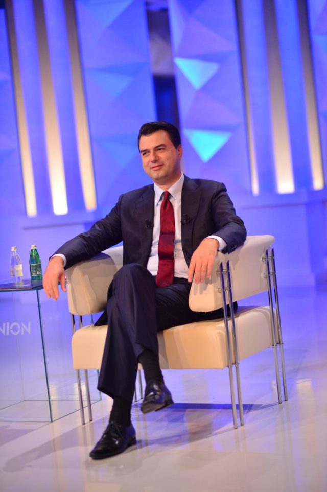 F1A52598-3176-4B9F-8A0D-2D527F468771