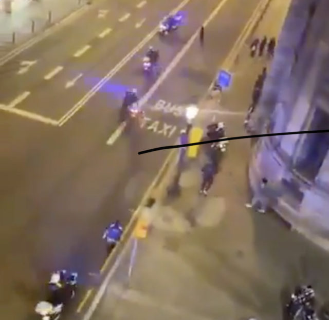 07EE7F77-14EA-49B5-9C5B-E0D94B958A79