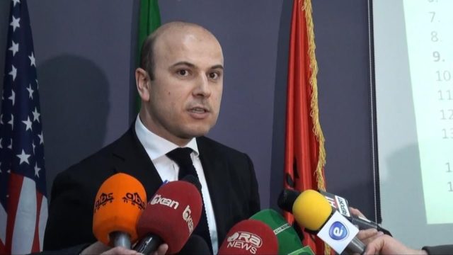 1508C478-139D-4E52-8BB7-4A4BB0544CD3