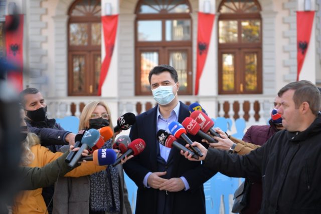 27A8F07C-1840-426B-BF77-394DE6FE5E03