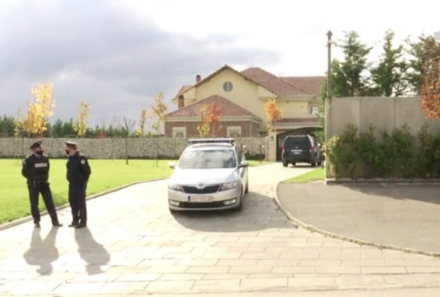 Gjykata Speciale bastis shtepine e Thacit dhe Veselit