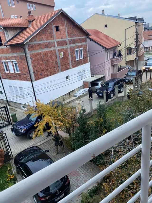 Arrestohet Jakup Krasniqi, transferohet menjehere ne Hage